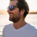 Handsome, tall and tanned guy wants to meet shy woman in Brantford